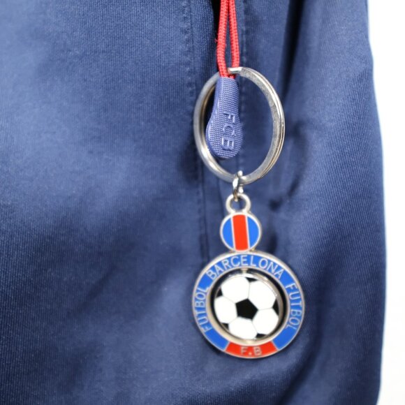 FCB Barcelona Full Zip Logo Jacket Navy Blue Mens Small and Keychain - Picture 5 of 10
